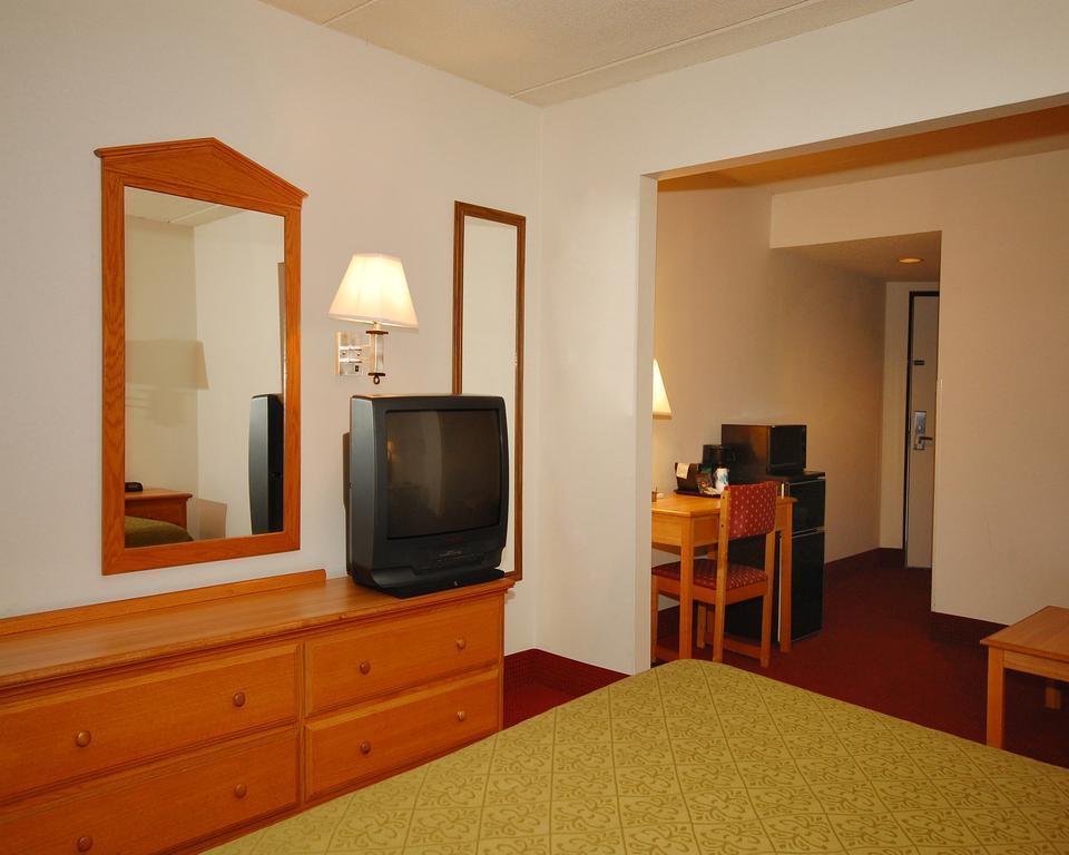 Quality Inn Selma - Smithfield Экстерьер фото
