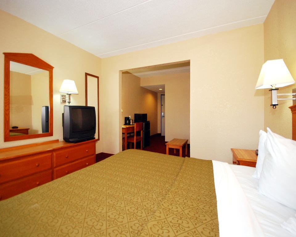 Quality Inn Selma - Smithfield Экстерьер фото